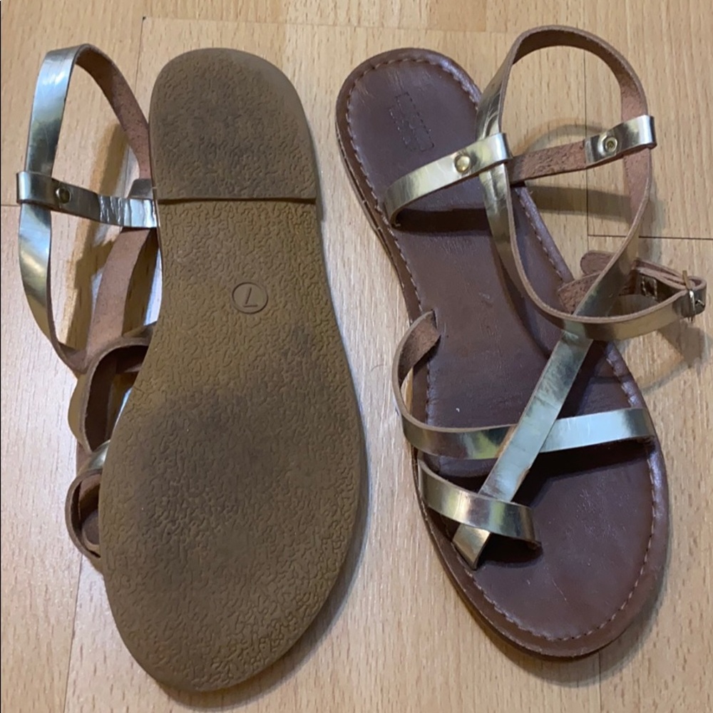 Sandals - Picture 2 of 2